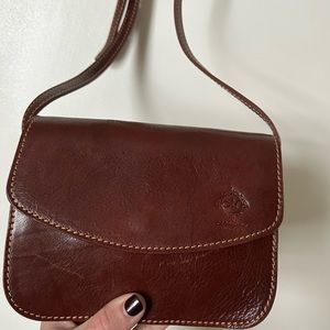 Gorgeous genuine leather crossbody straight from Florence